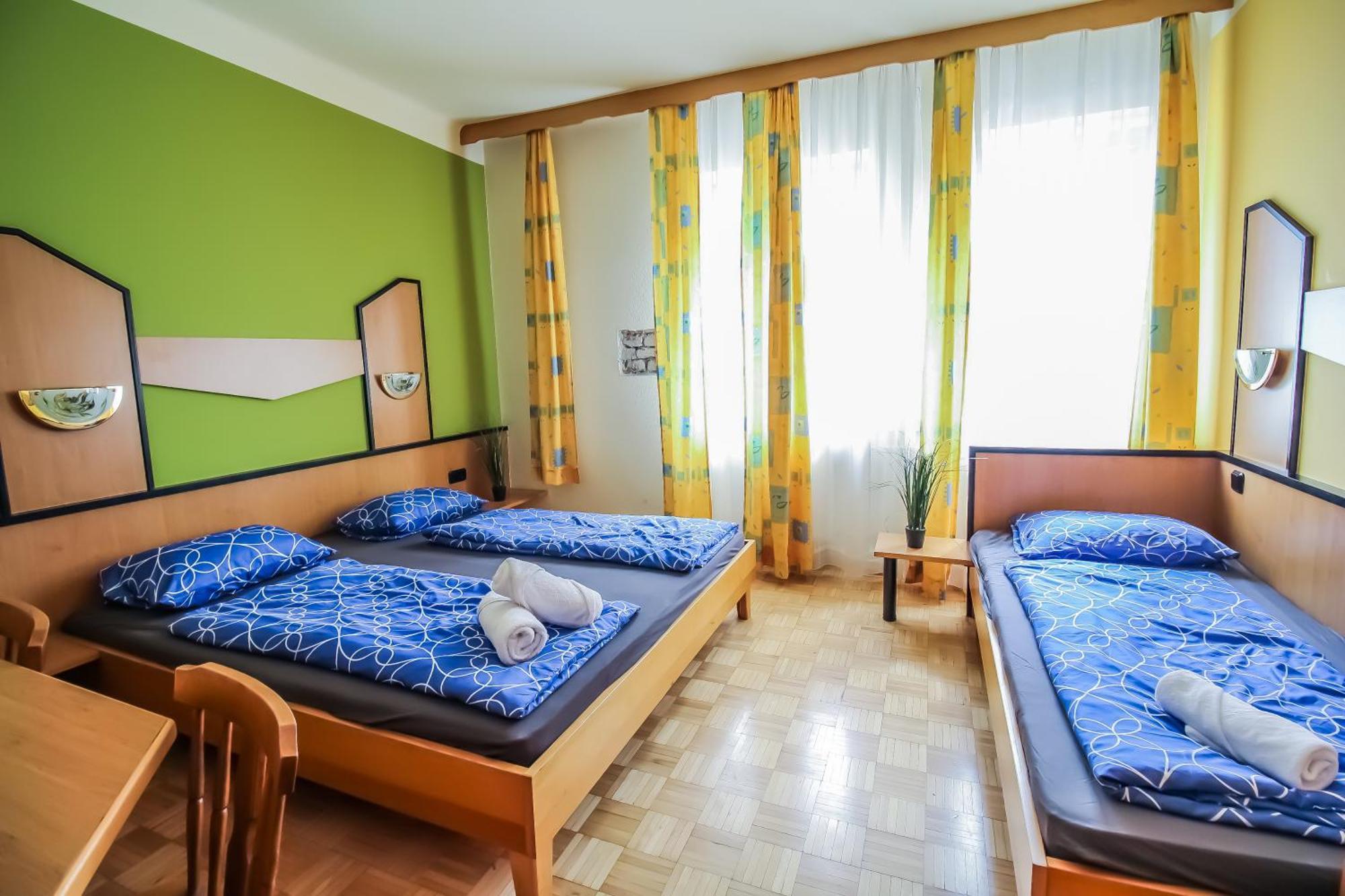 Cozy Rooms - U3 Hutteldorferstrasse Βιέννη Εξωτερικό φωτογραφία