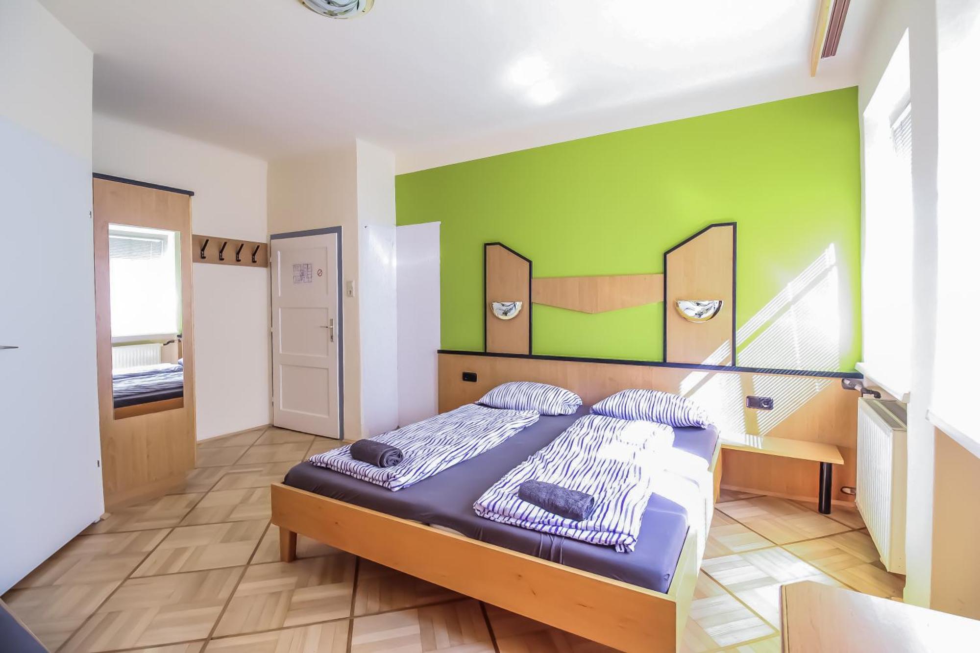 Cozy Rooms - U3 Hutteldorferstrasse Βιέννη Εξωτερικό φωτογραφία