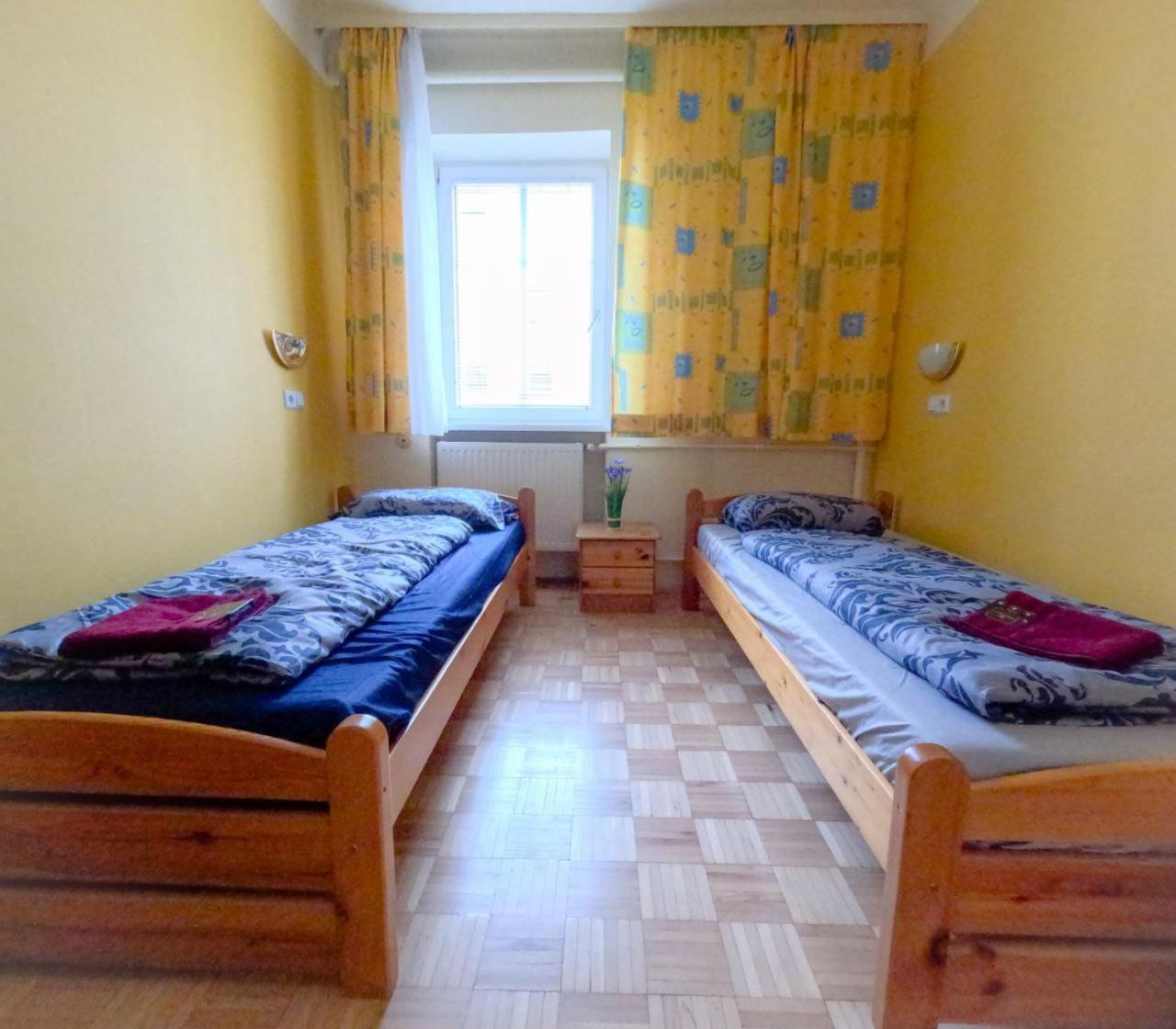 Cozy Rooms - U3 Hutteldorferstrasse Βιέννη Εξωτερικό φωτογραφία
